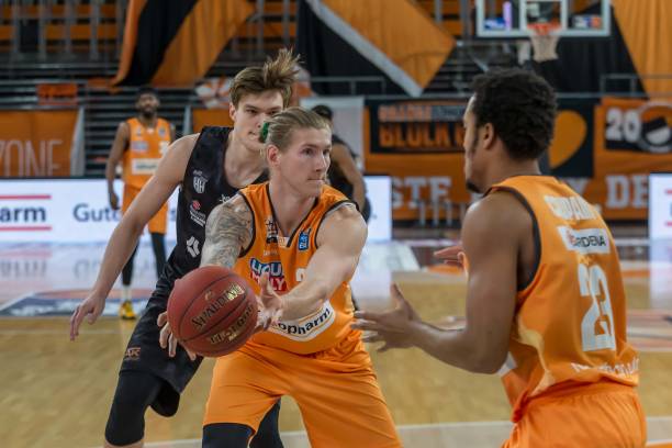 容进行大刀 容进行大刀