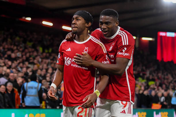 仅是两队之 仅是两队之