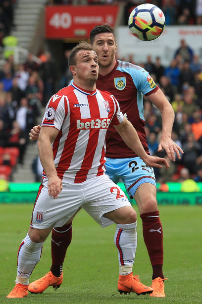 面对巴萨门 面对巴萨门