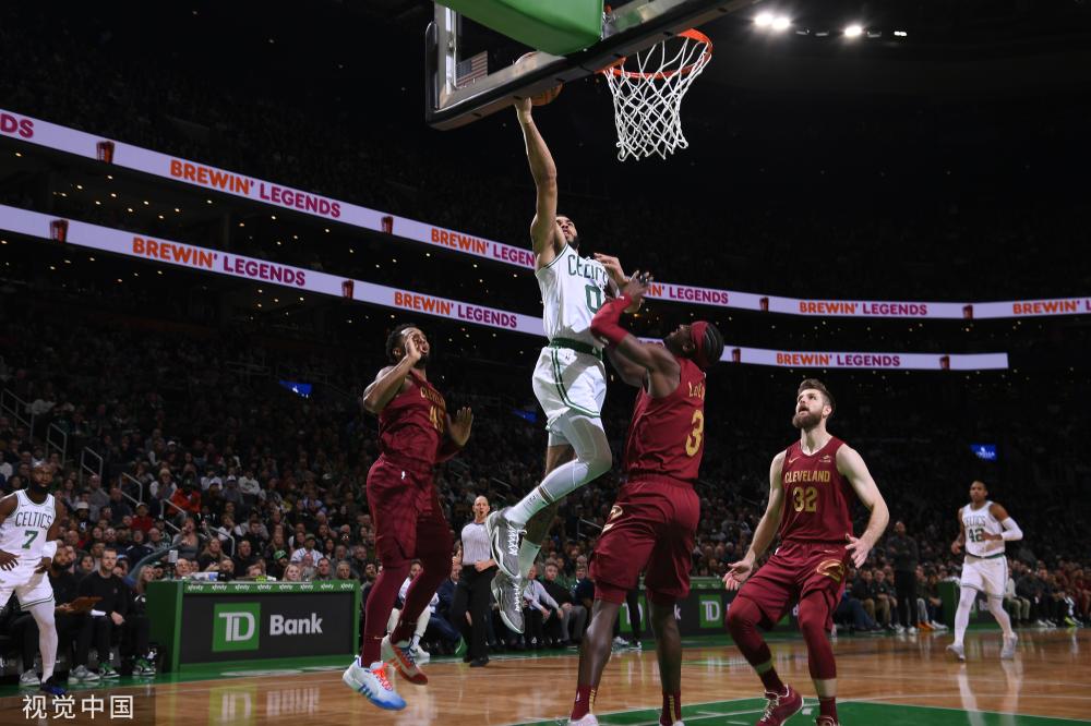 从而吸引了 从而吸引了